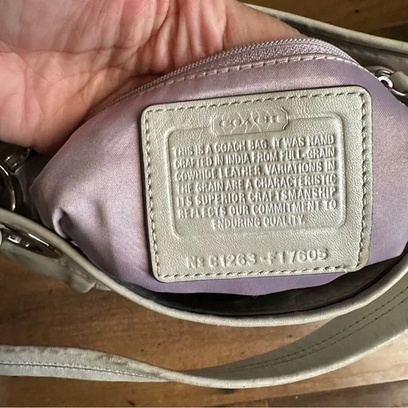Coach purse - Picture 4 of 6